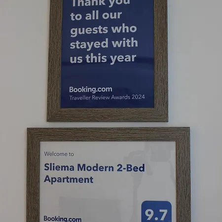 Modern 2-bed Lejlighed *