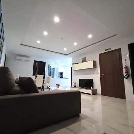 Apartment Modern 2-bed Sliema