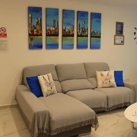Modern 2-bed Sliema