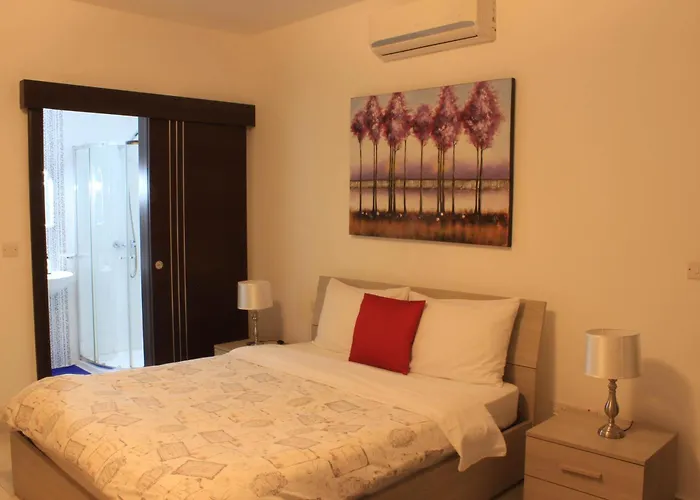 Modern 2-bed Sliema