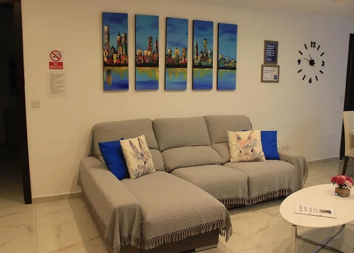 Modern 2-bed Sliema