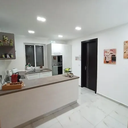 Modern 2-bed 아파트